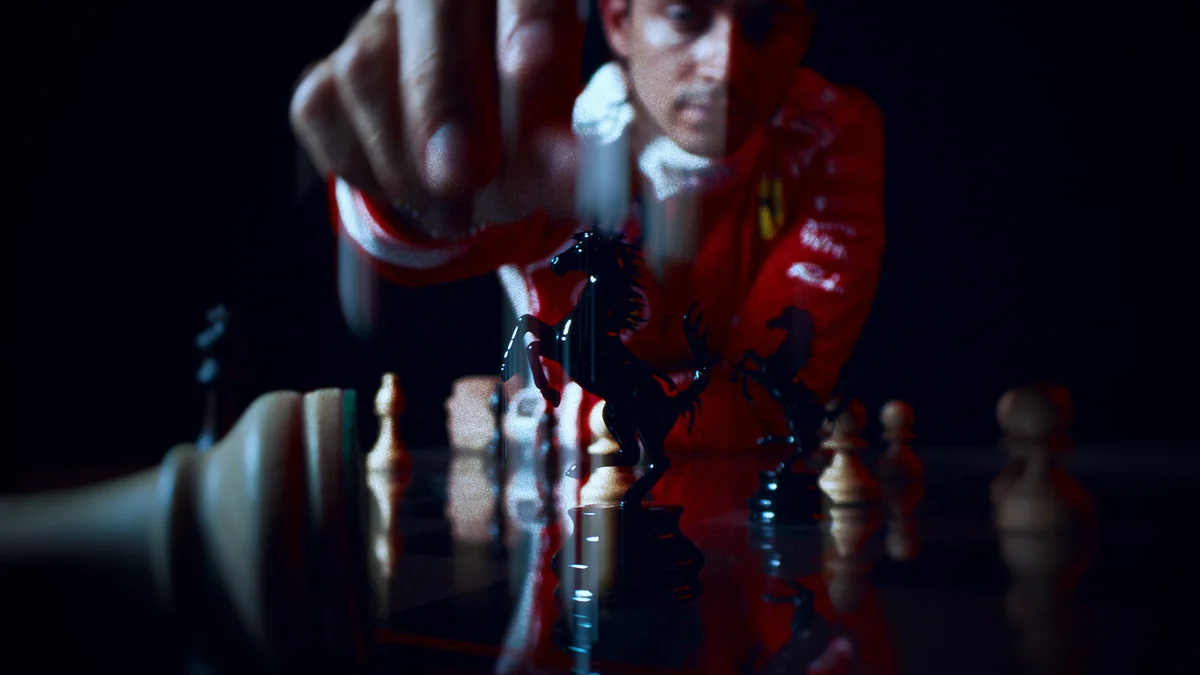 Lights Out · still 5
